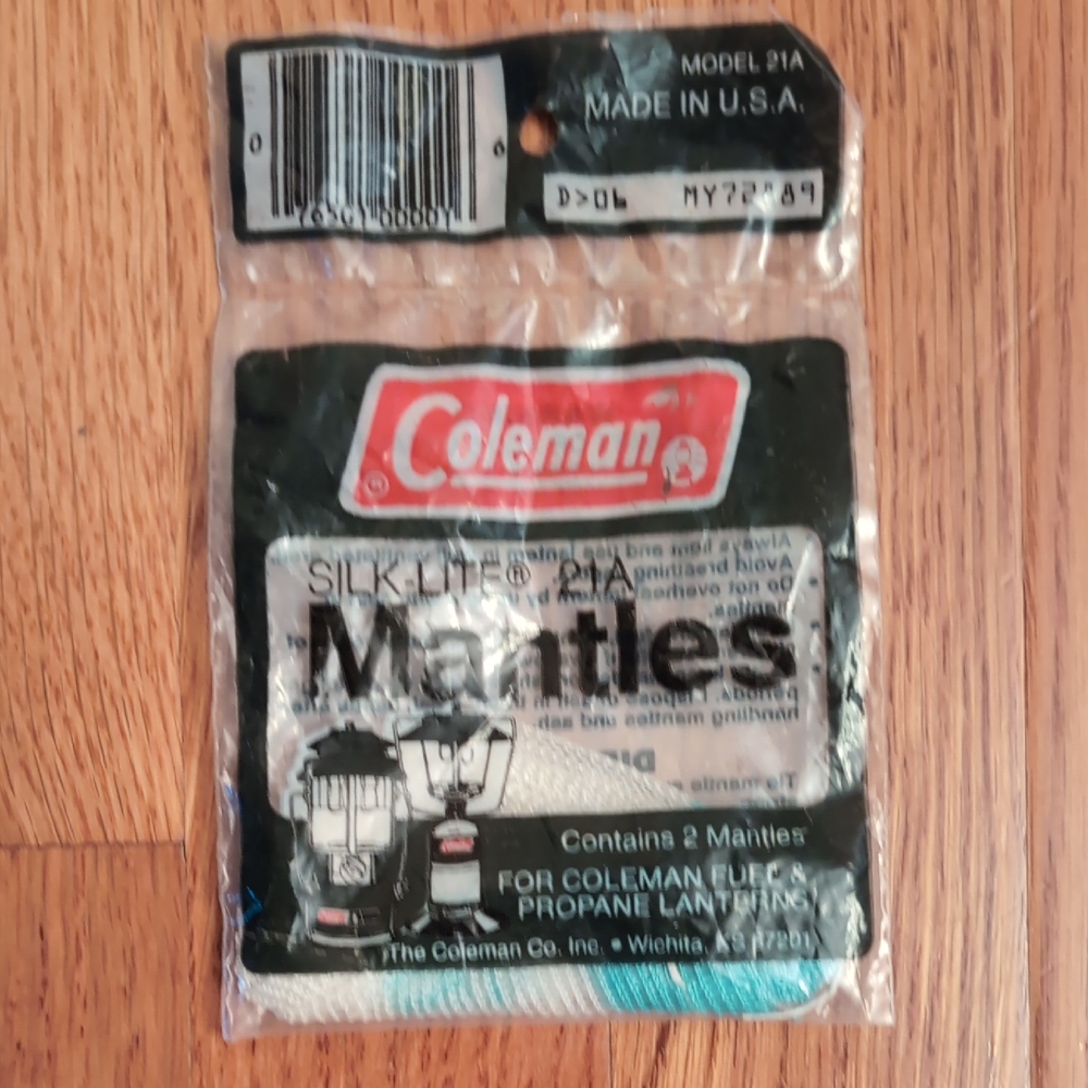Coleman Silk Lite Mantles - White Vintage NEW
